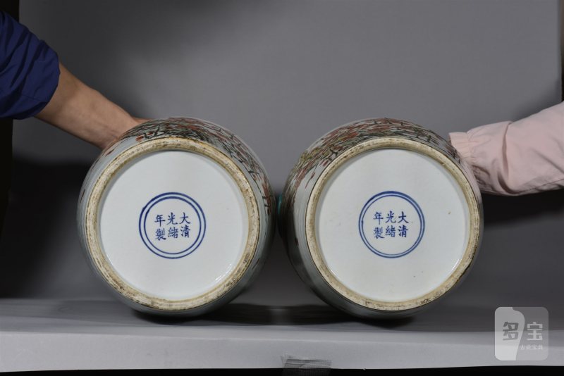清光绪 金品卿风格浅绛彩梅花图大瓶一对 - 图6